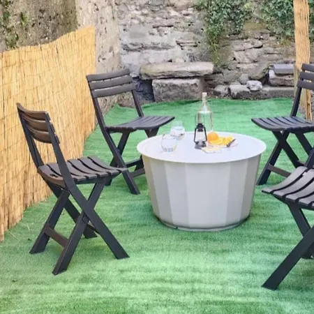 Апартаменты Gaia On Hill - Happy